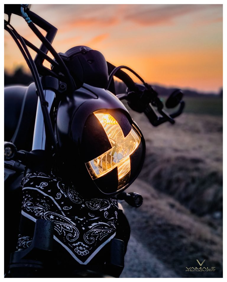 Kawasaki Vulcan custom motorcykel med fokus på detaljer, stil och modifierad design - Vamale Photography